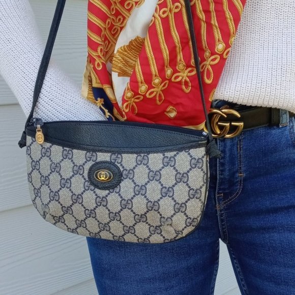 Gucci Handbags - Gucci Luxury Ophidia Cross-body Bag!